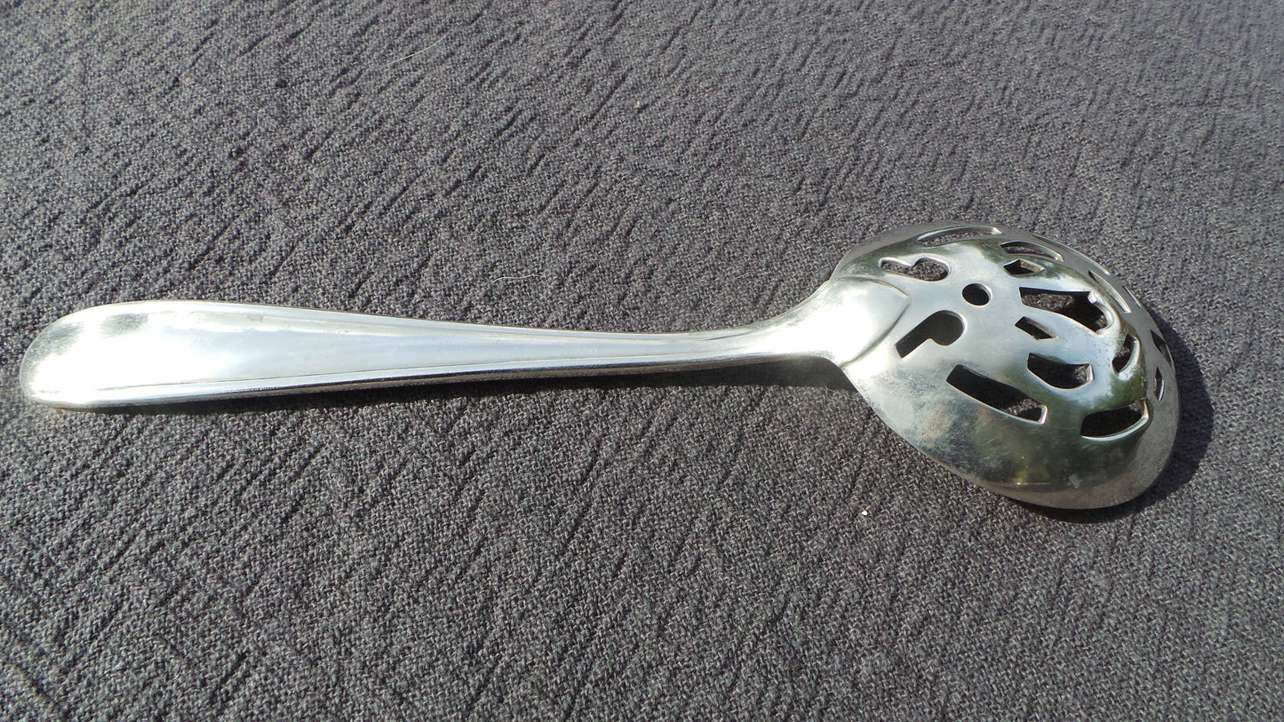 Christofle French Vintage Silver Plate Fruit Spoon Makers Mark 1844-1862 Beautiful Example Metaille Blanc Super Quality Silver Plate Spoon