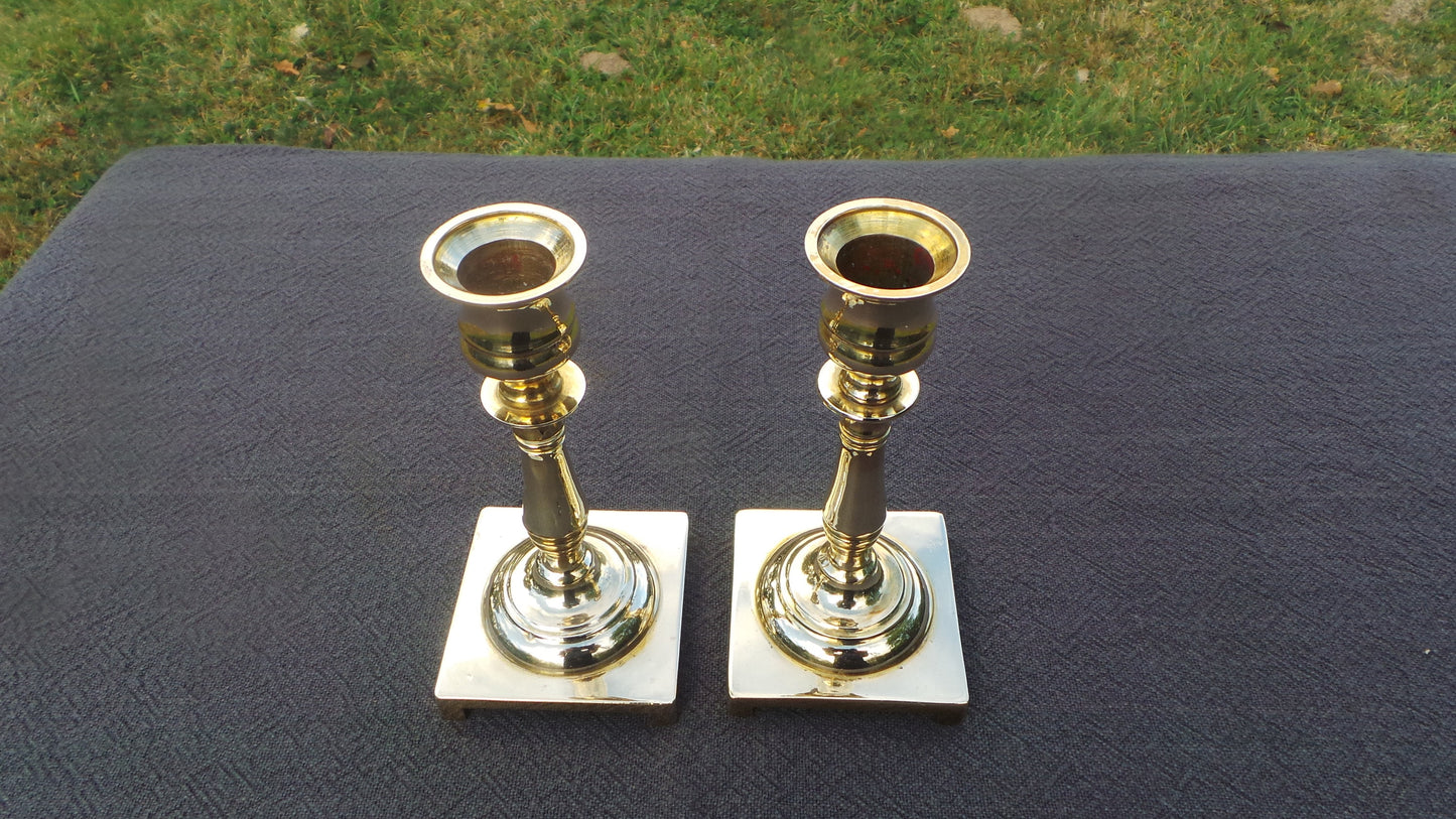 Petits bougeoirs anglais Superbe vintage Anglais Bronze Classique Paire Bougeoirs Lourd Fine Casting Bonne Qualité Poids