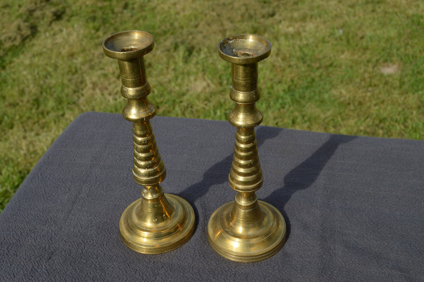 Bougeoirs français vintage Français bougeoirs en laiton Français bougeoirs en bronze paire classique lourde, bonne qualité