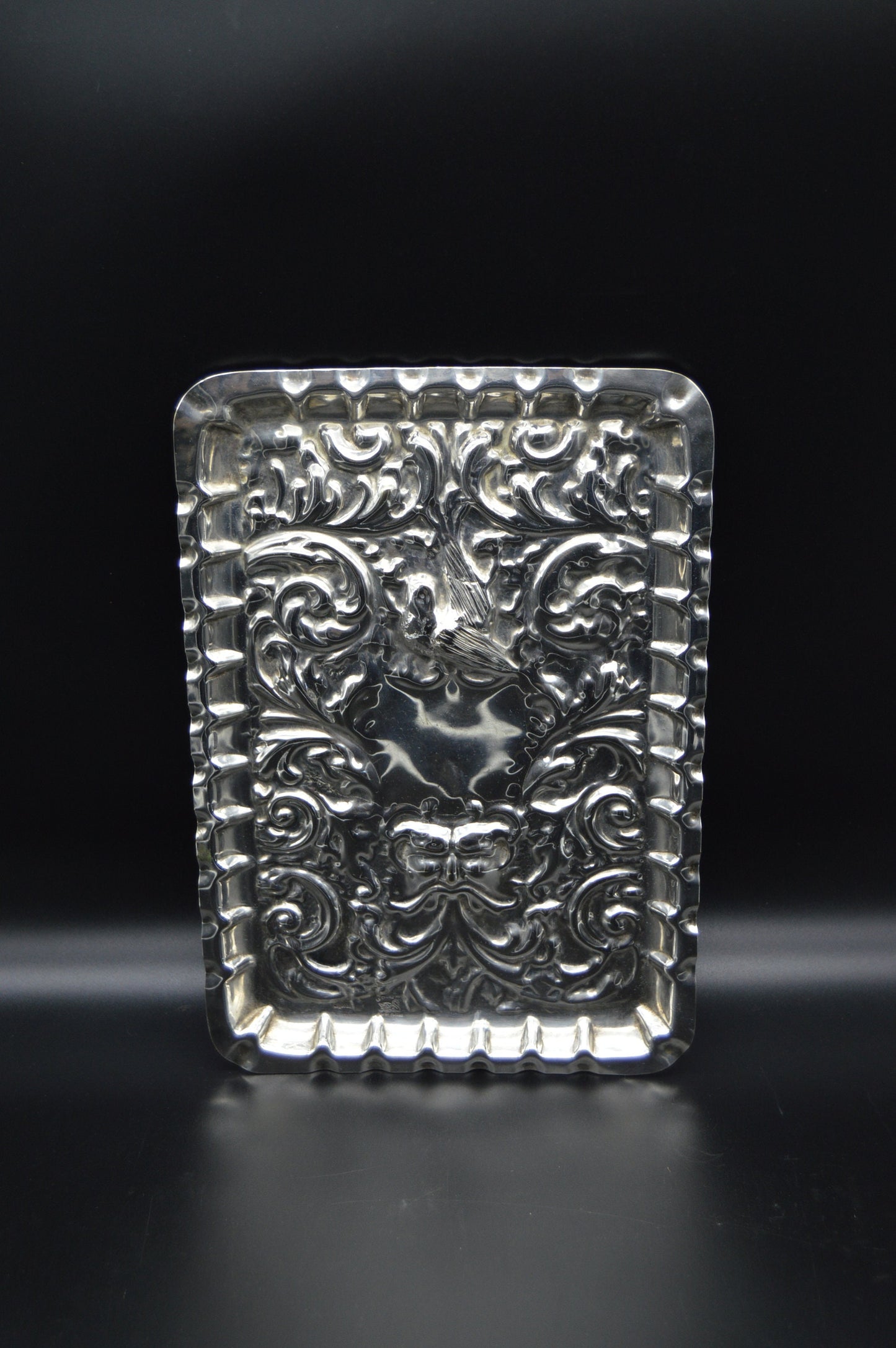 Plateau de service Assiette en argent Assiette de service Plateau à cartes Plaqué argent français Marqué MC Plateau plaqué argent Bosses mineures