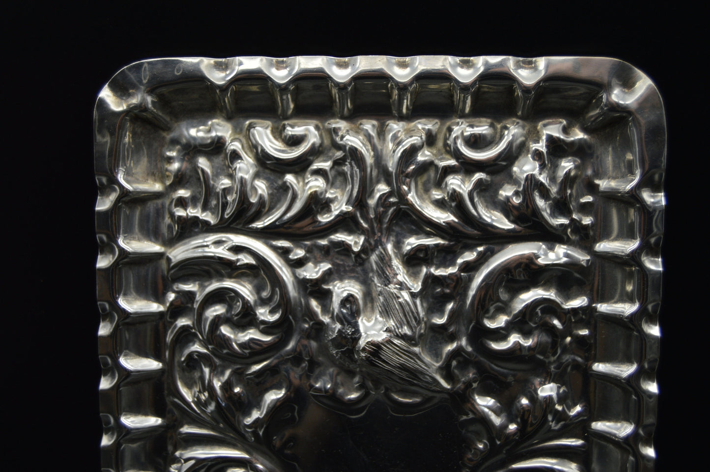 Plateau de service Assiette en argent Assiette de service Plateau à cartes Plaqué argent français Marqué MC Plateau plaqué argent Bosses mineures