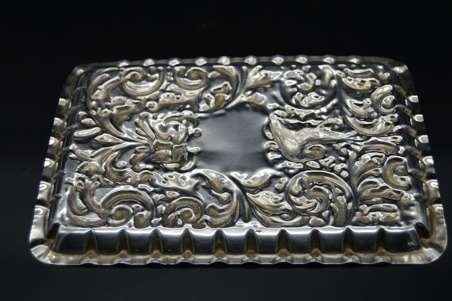 Plateau de service Assiette en argent Assiette de service Plateau à cartes Plaqué argent français Marqué MC Plateau plaqué argent Bosses mineures