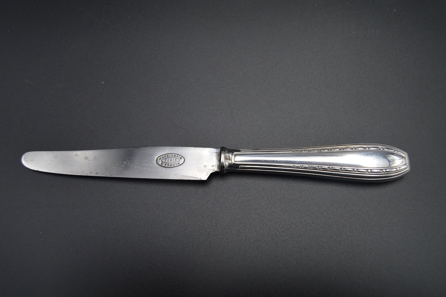 Ercuis Argent Plaqué 'Métaille Blanc' Ensemble de 12 Couteaux Véritable Luxe Fabriqué par Ercuis de Paris 12 Douze Super Ensemble de Couteaux Marqué Ercuis Paris