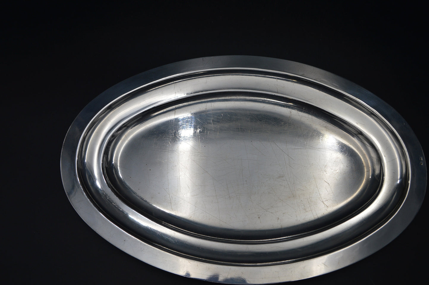 Plateau de service, assiette en argent, plateau de service, plaqué argent français, timbre des fabricants marqué, plateau plaqué argent, bosses mineures