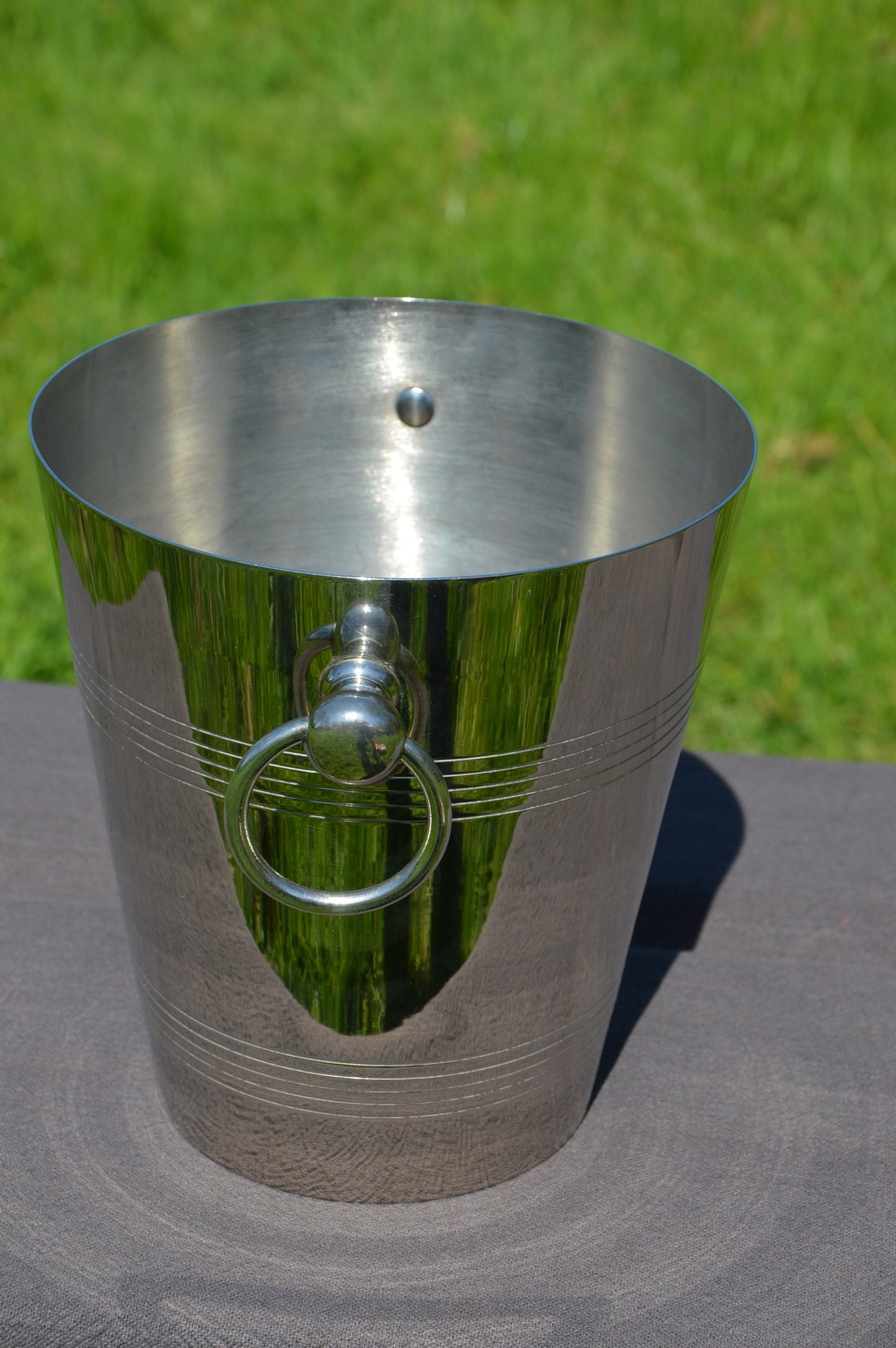 Seau à champagne plaqué Français ou refroidisseur à vin fabriqué en France No Maker's Mark Seau de Champagne Ice Bucket Wine Cooler Wine Bucket