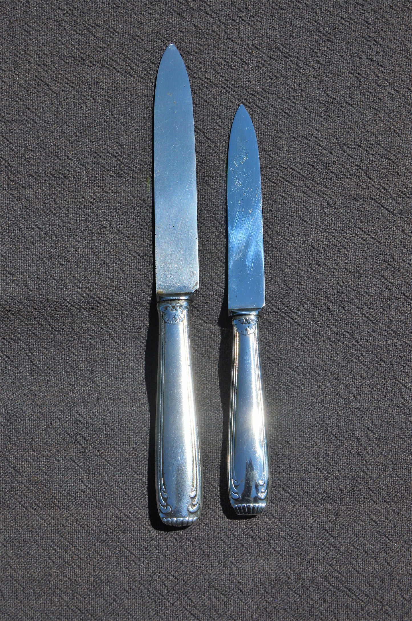 Boulanger 23 + 1 Knives Carbon Steel French Silver Plated Marked Vintage Cutlery Flatware Dinner Knives Dessert Knives 24 Boxed Knives