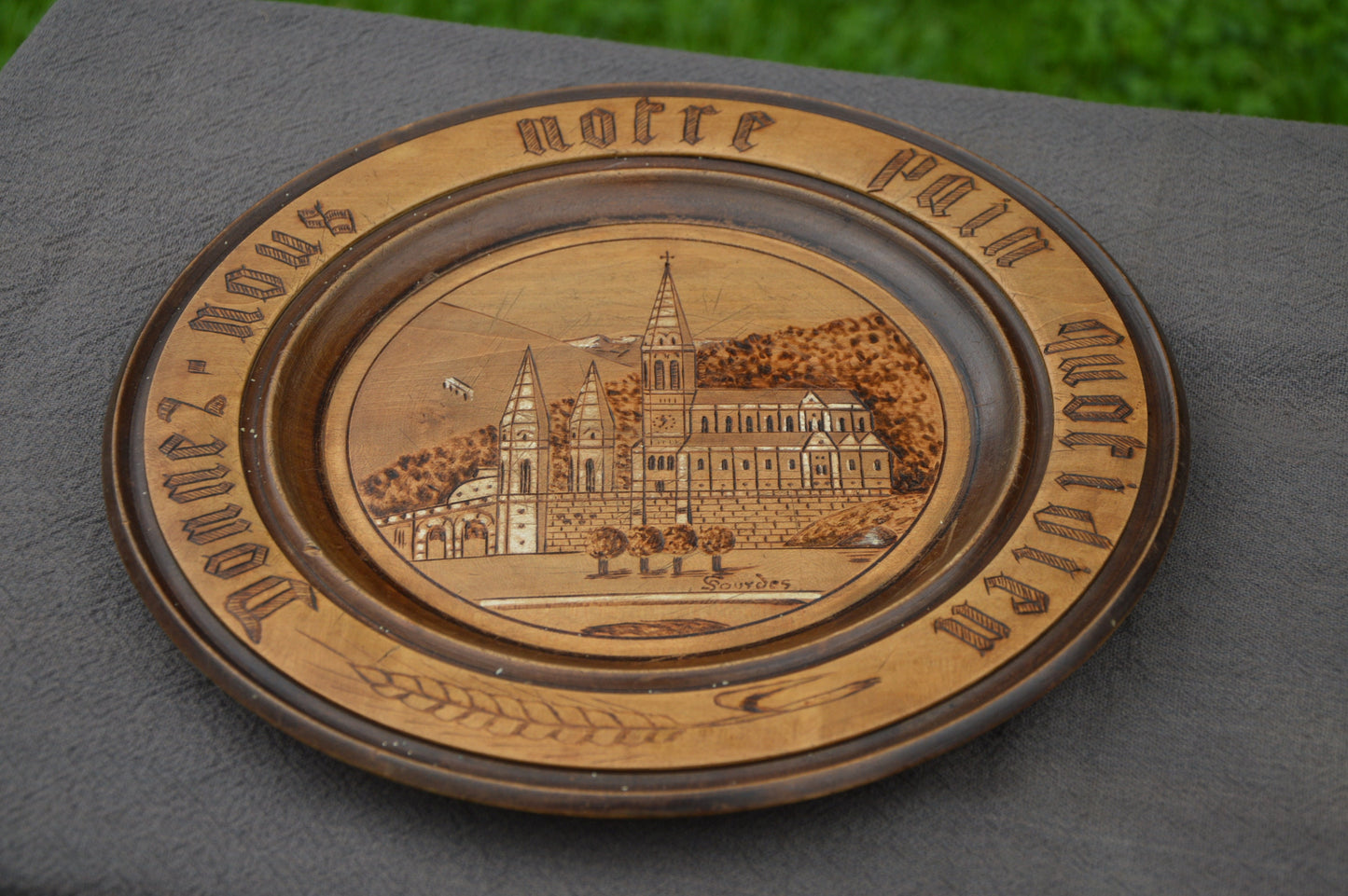 Lourdes Solid Wood Vintage French Bread Serving Board Hand Made Traditional Motto Give Us Our Daily Bread Donnez Nous Notre Pain Quotidien