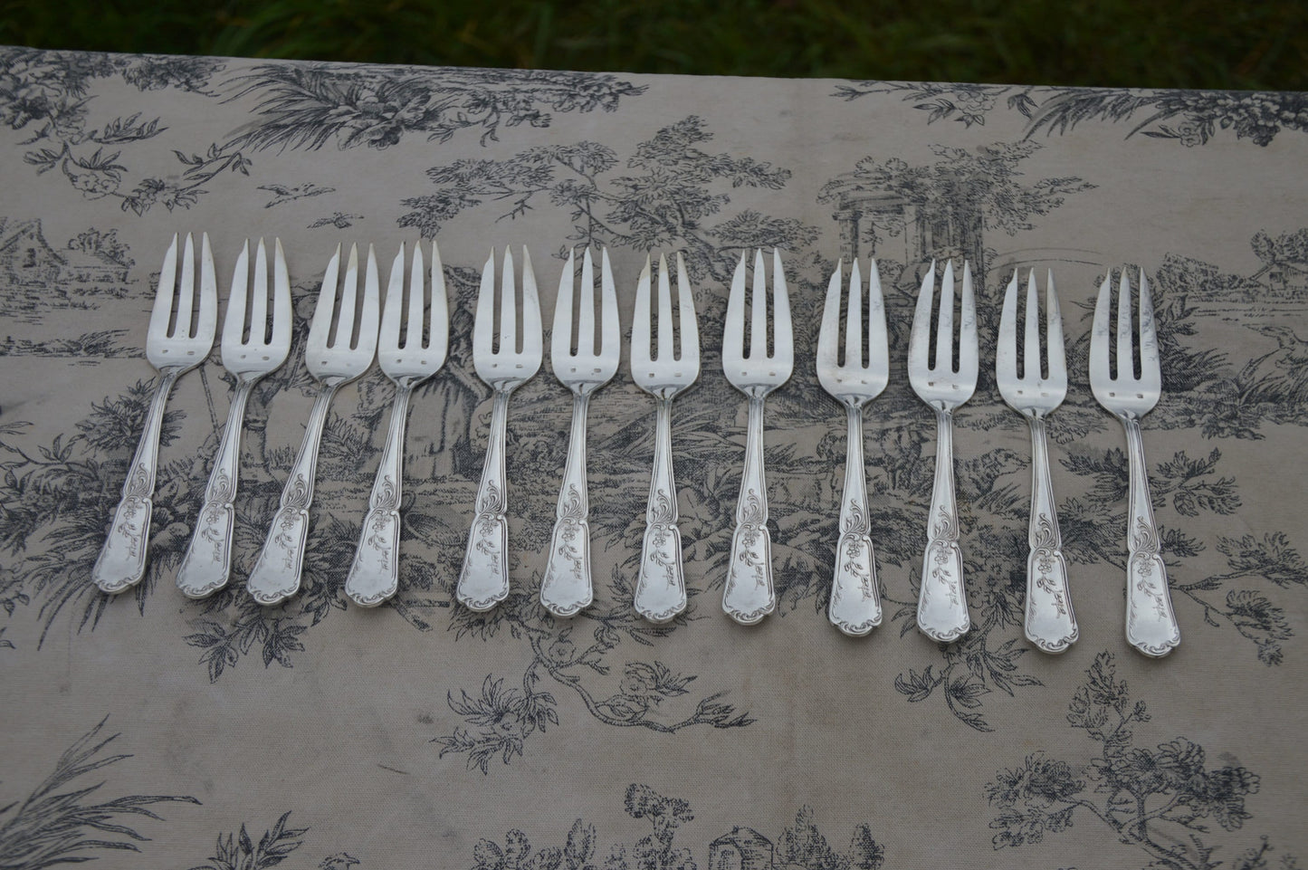 12 Cake Forks French Silver Plated Marked CB Vintage Cutlery Flatware Pudding Forks Dessert Forks Superb Condition