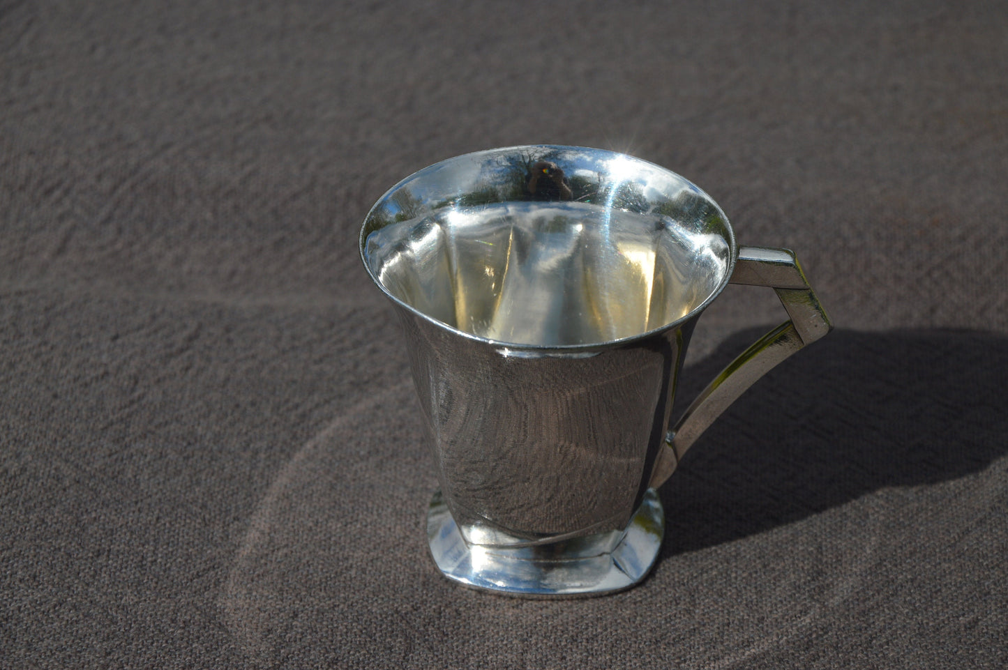 Tasse à thé Christofle Gallia O GALLIA 5968 Plaqué argent 'Métaille Blanc' Real Luxury Paris Scratches Art Déco Petite tasse à thé Boîte à café