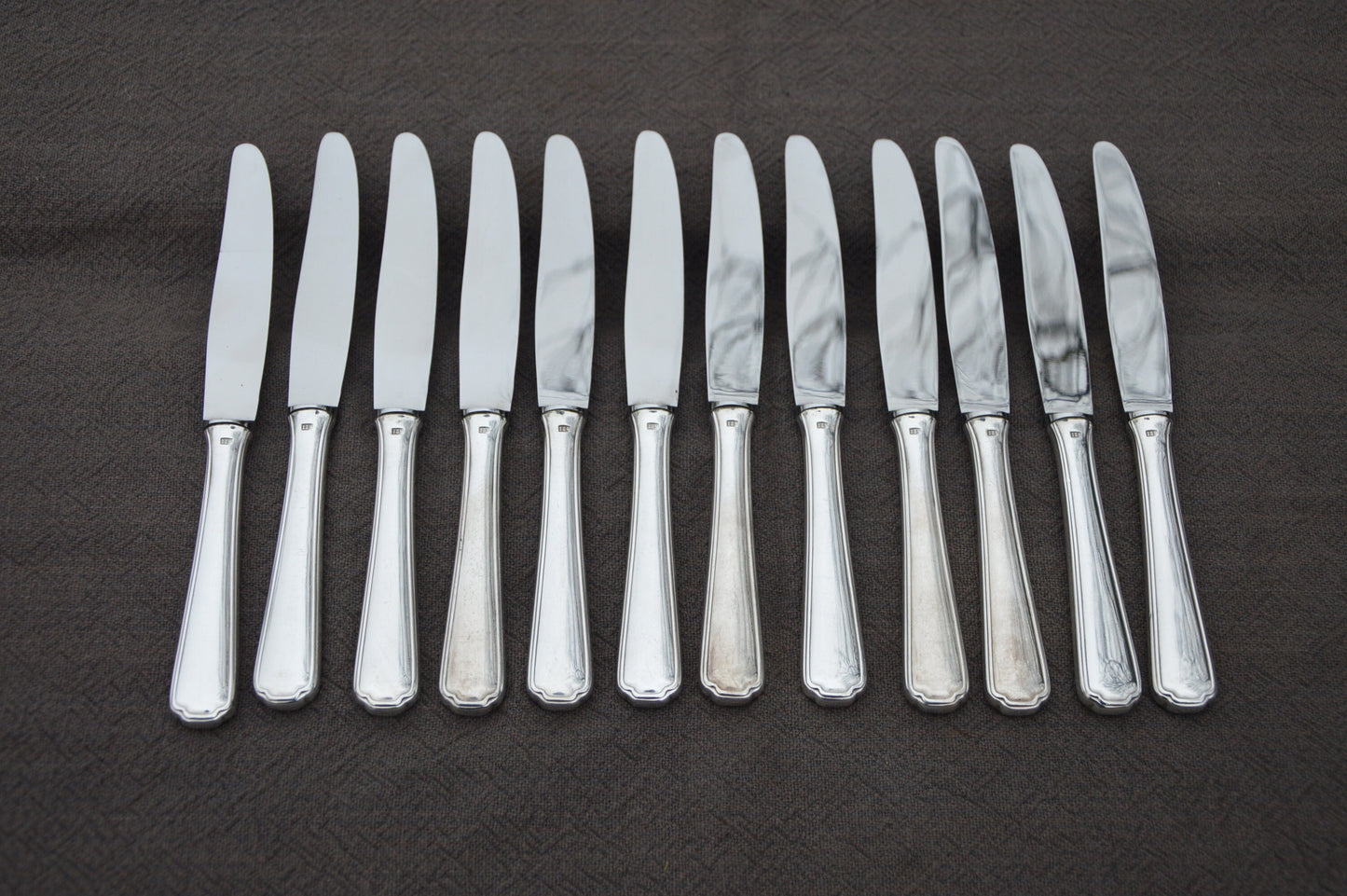 Ercuis 'Metaille Blanc' Silver Plated Set of 12 Lucheon Side Plate Knives Made by Ercuis 12 Twelve Super Knife Set Marked Ercuis Paris