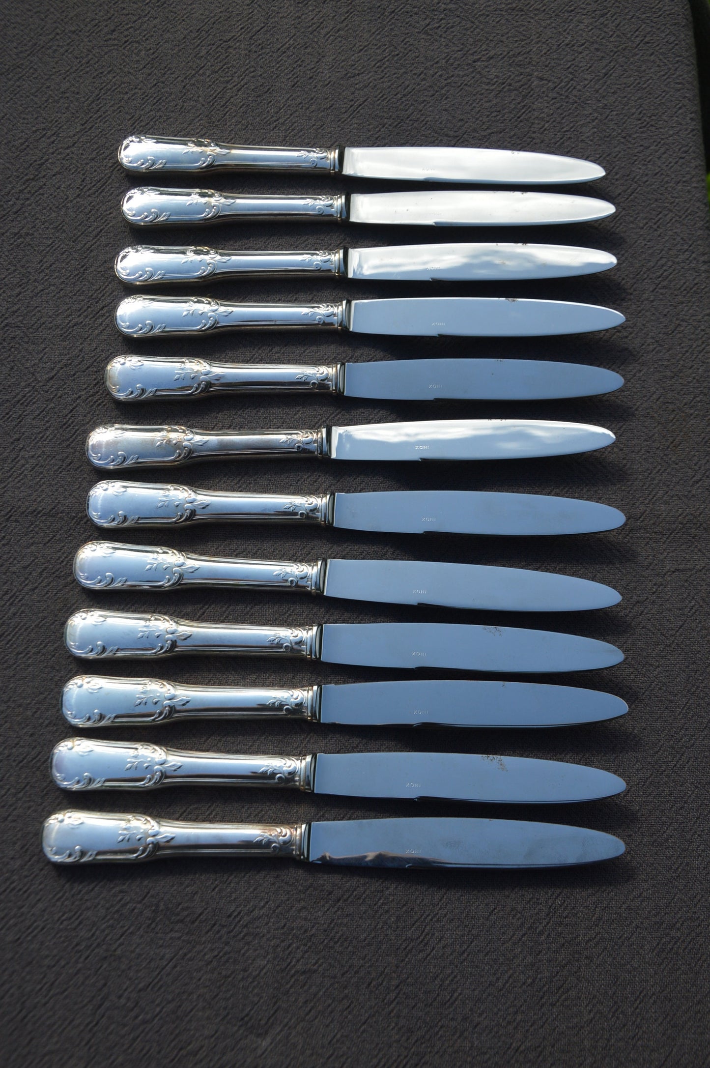 Brille Henri Emile 12 Couteaux Coffret Français Argent Plaqué Marqué vintage Couverts Couverts 1930 Rocaille Marley