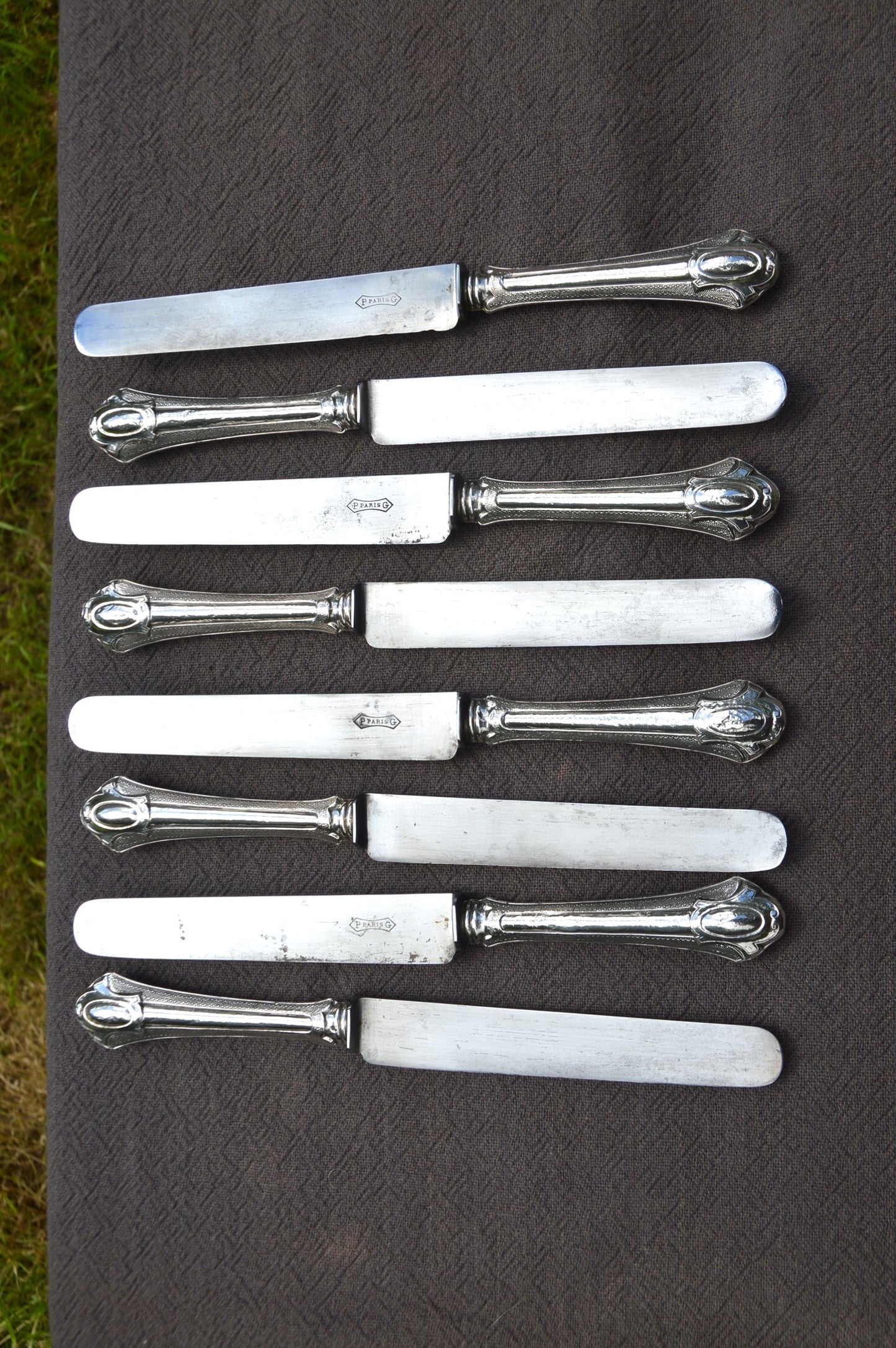 8 'Silver' Handled Knives Boxed French 'Silver' Worn Marks Antique Cutlery Flatware Knives Set of Eight Blades Paris G