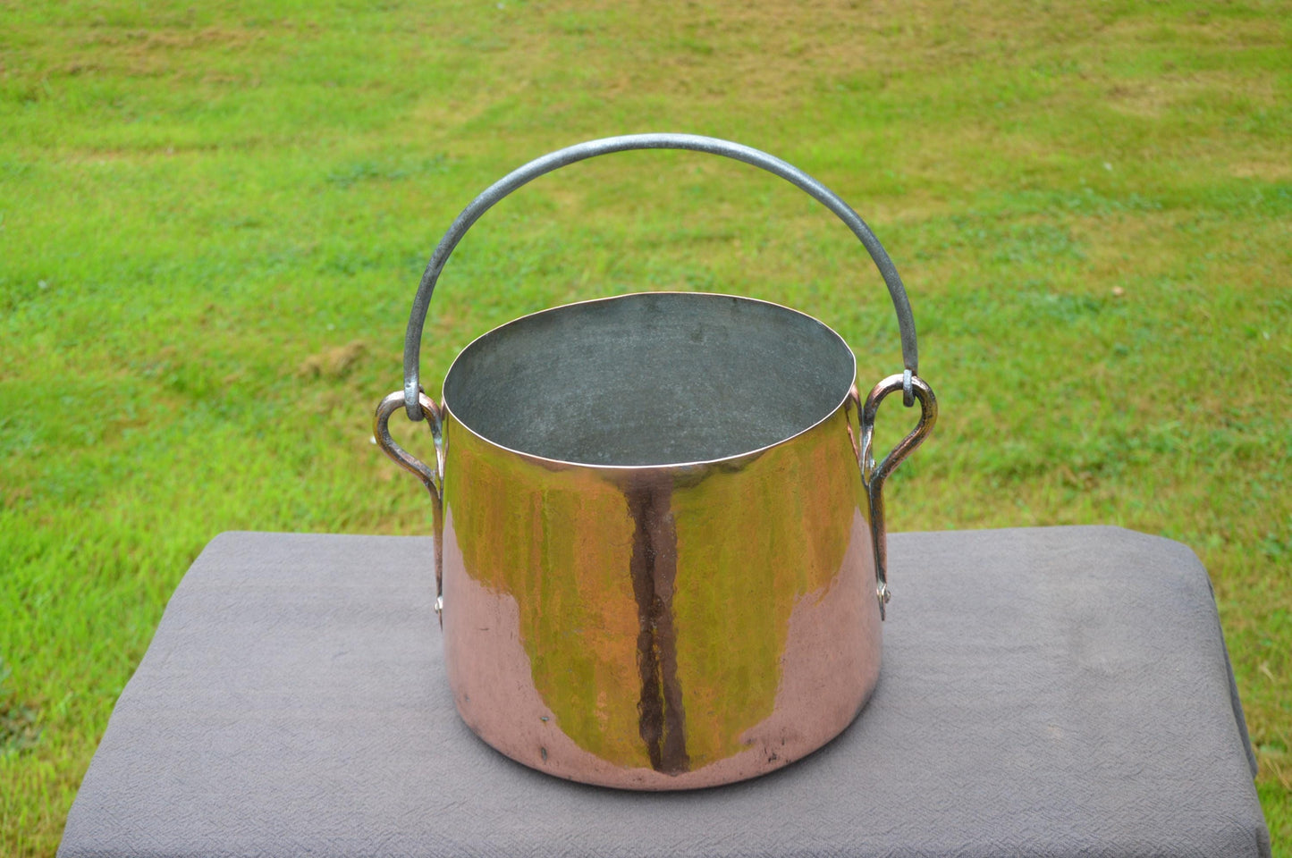 Poulin a Rennes Antique French Solid Copper Water Bucket Copper Bucket Forged Iron Handle Totally Hand Made Fabulous Art Nouveau Water Tight