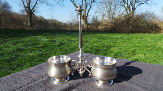 Plaque Argent Gombault Declercs Cruet Server Paire Bols Condiment Confiture Creamer 1877-1888 Deux Bols Acquis par Christofle Entièrement Marqué