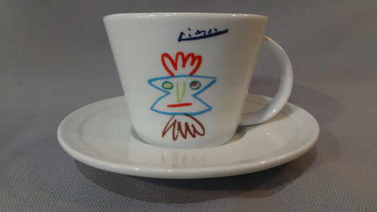 Tasse et soucoupe Picasso entièrement signées Picasso réalisées sous licence par MMI Tognana Priam, Pour Hélène ou Hector 1961 ©Succession Picasso Paris