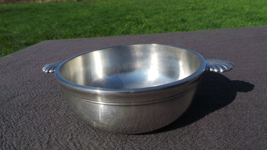 vintage Français Silver Plate Dish Quaiche Wine Taster Bowl Beau Design Super Table Français Bowl Silver Plaqué Bowl Estampillé OL