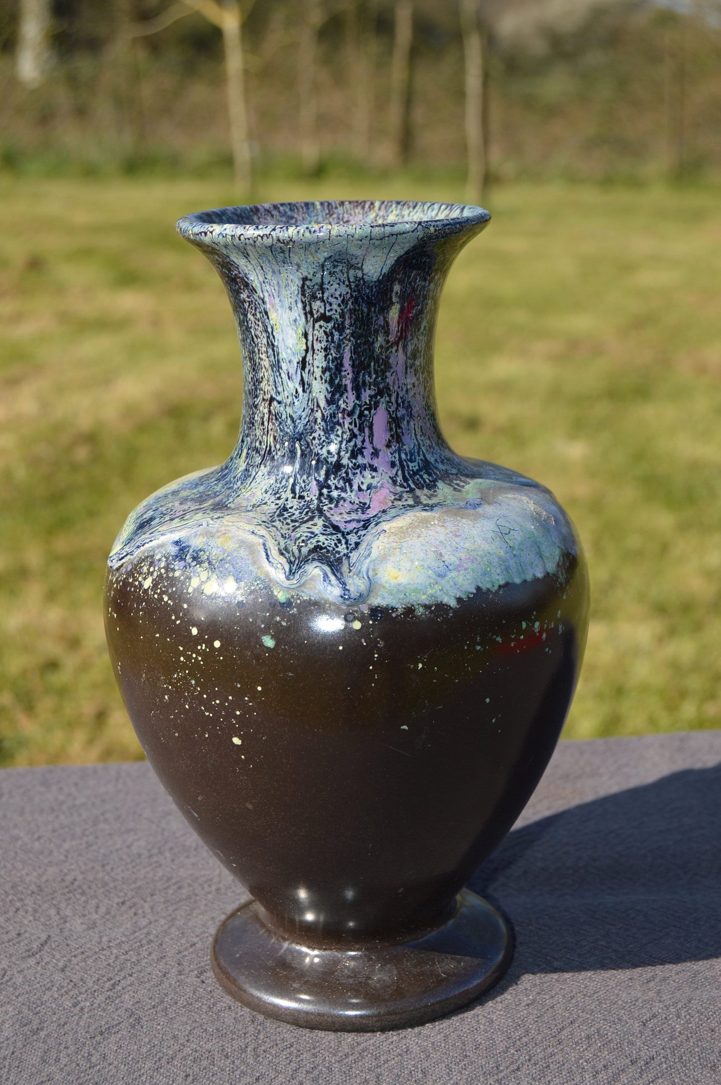 Morvan Vase 1960's 1970's Lava Entièrement marqué Autocollant Tendance Rétro Style Morvan Art Vase