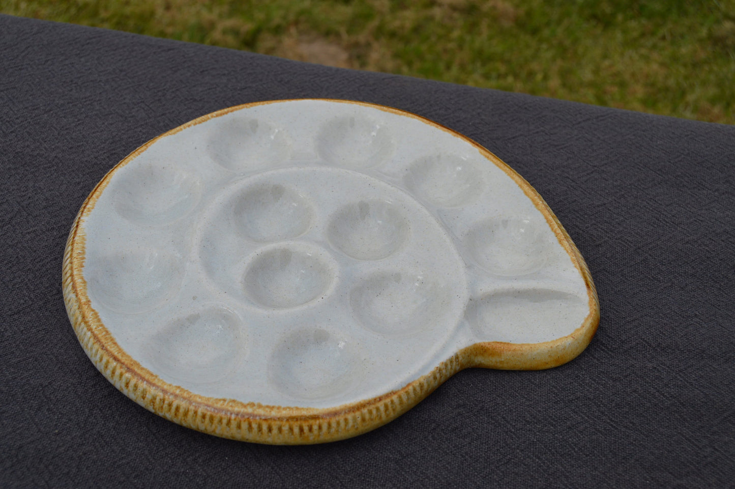 Vintage French St Clement Nancy Majolica Snail Shellfish Hors D'Oeuvres or Egg Plate Super Condtion - Made in France - 12 Places for Snails