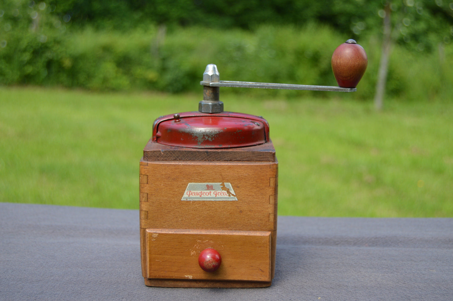 Vintage French Peugeot Bros  Red Coffee Grinder Metal Handle Attachments Coffee Mill Fully Working Moulin à Café Enamel Coffee Bean Mill