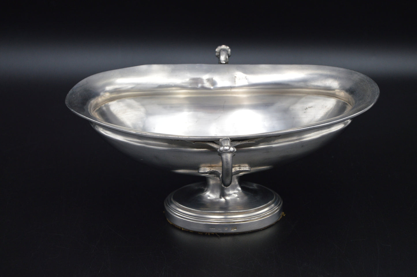 Plaqué argent 'Métaille Blanc' Tazza Bonbon Dish Sauce Boat Serving Dish Real Luxury Made by Armand Fresnais 1877-1927 Paris Wear