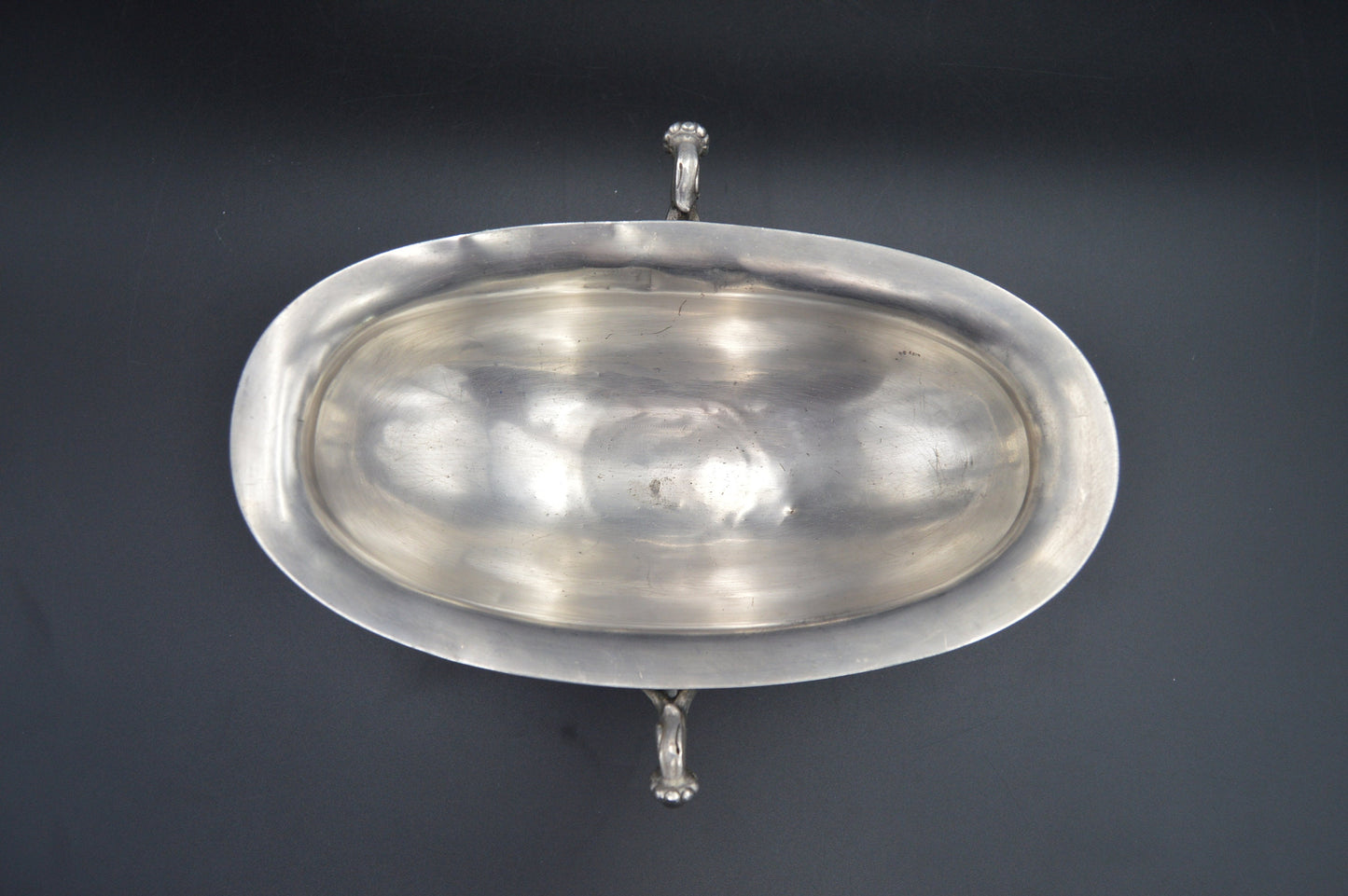 Plaqué argent 'Métaille Blanc' Tazza Bonbon Dish Sauce Boat Serving Dish Real Luxury Made by Armand Fresnais 1877-1927 Paris Wear