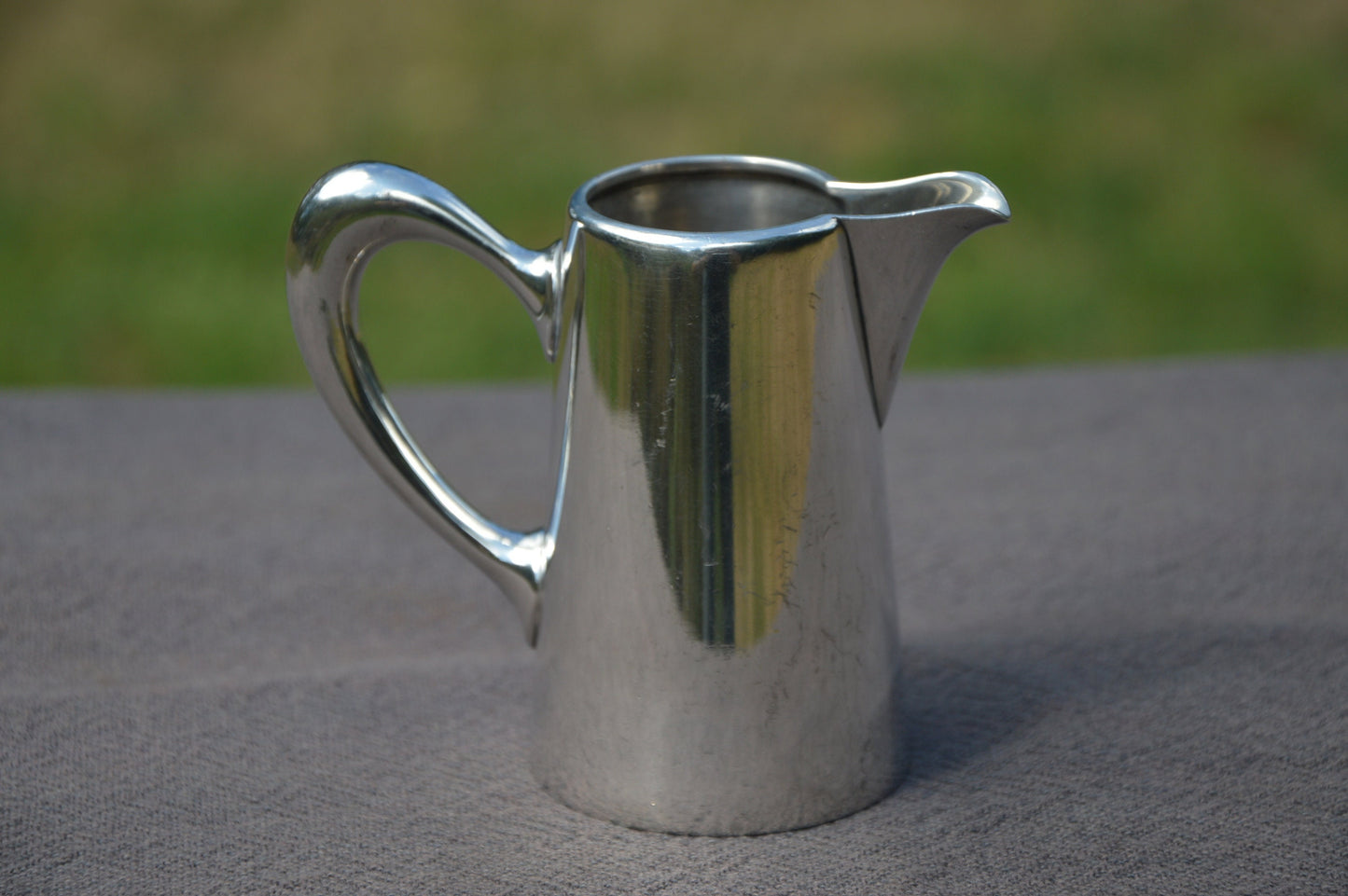 Alfenide Creamer Cream Jug pichet de crème 'Métaille Blanc' - Real Luxury Alfenide (Christofle) Chèvre et Alfenide entièrement marqués 1888-1931