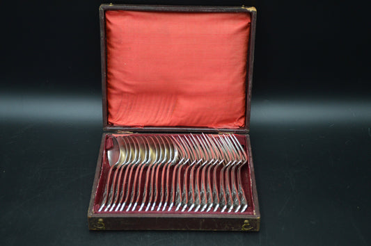 Ercuis 12 Forks and 12 Spoons Boxed Entremets/Dessert French Silver Plated Marked Ercuis Cutlery Flatware Good Antique Condition Boxed Worn
