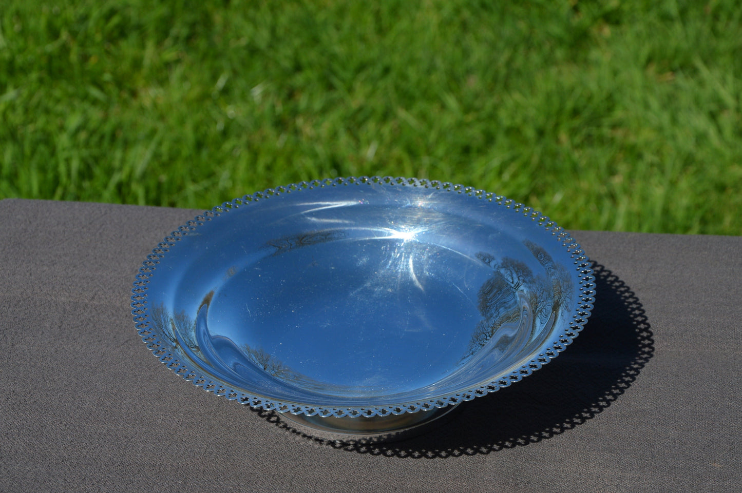 vintage Français Silver Plate Cake Plate Dish Tazza Art Déco Plate-forme Beau Design Table Center Piece Plateau Silver Plate Bon État