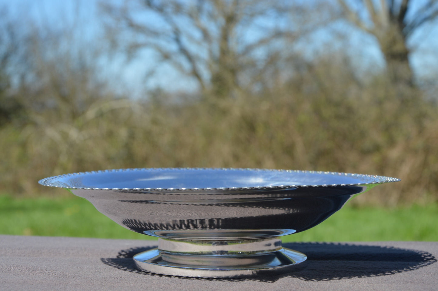 vintage Français Silver Plate Cake Plate Dish Tazza Art Déco Plate-forme Beau Design Table Center Piece Plateau Silver Plate Bon État