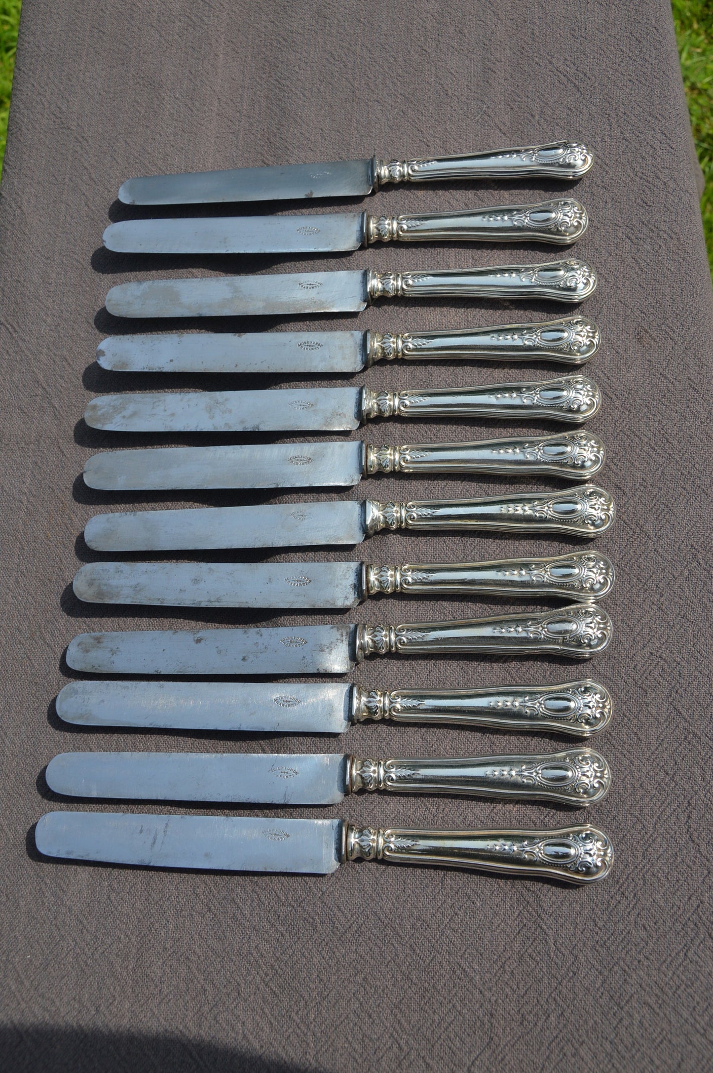 12 Knives Boxed French Silver Plated Unmarked Antique Made in France Cutlery Flatware Knife French Tableware Superb Condition Boxed Ecusson
