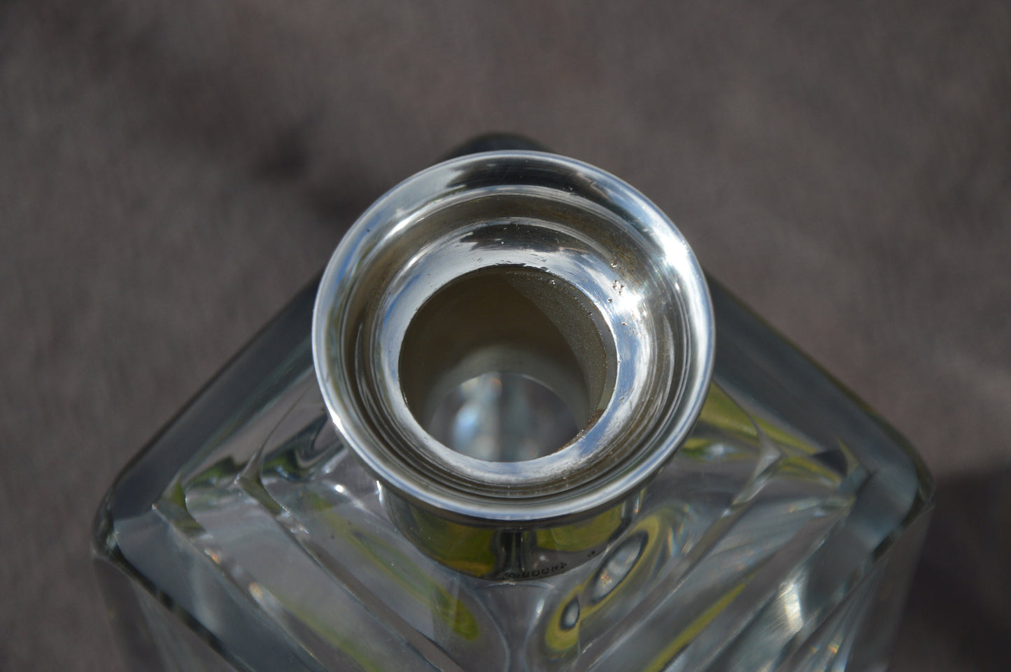 Français Carafe en verre Antique Collier en argent lourd Carafe à vin en verre Flacon Pichet Récipient Pichet Bon état Fabriqué en France Timbre en argent 800