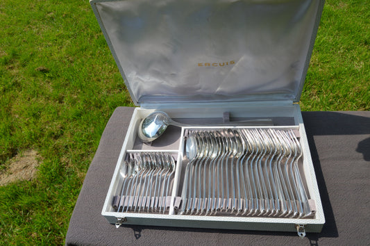 Ercuis Dessert Box Pattern Compiegne of 37 Pieces Forks Spoons Teaspoons OE Metaille Blanc French Luncheon Pudding Cutlery Silver Plated