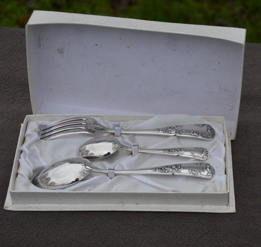 Cordonnier, Nicolas Dining Set Individual Box 3 Pieces Versailles Pattern Fork Spoon Teaspoon Fully Marked NC 60 Silver Plate