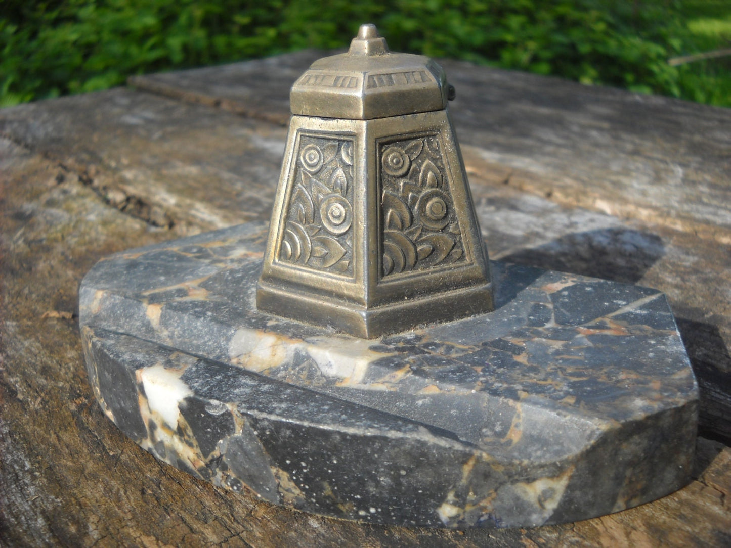 French Vintage Decorative Desk Inkwell Bronze Art Deco Pen Stand Encrier on Marble True Art Deco Inkwell Lovely Piece