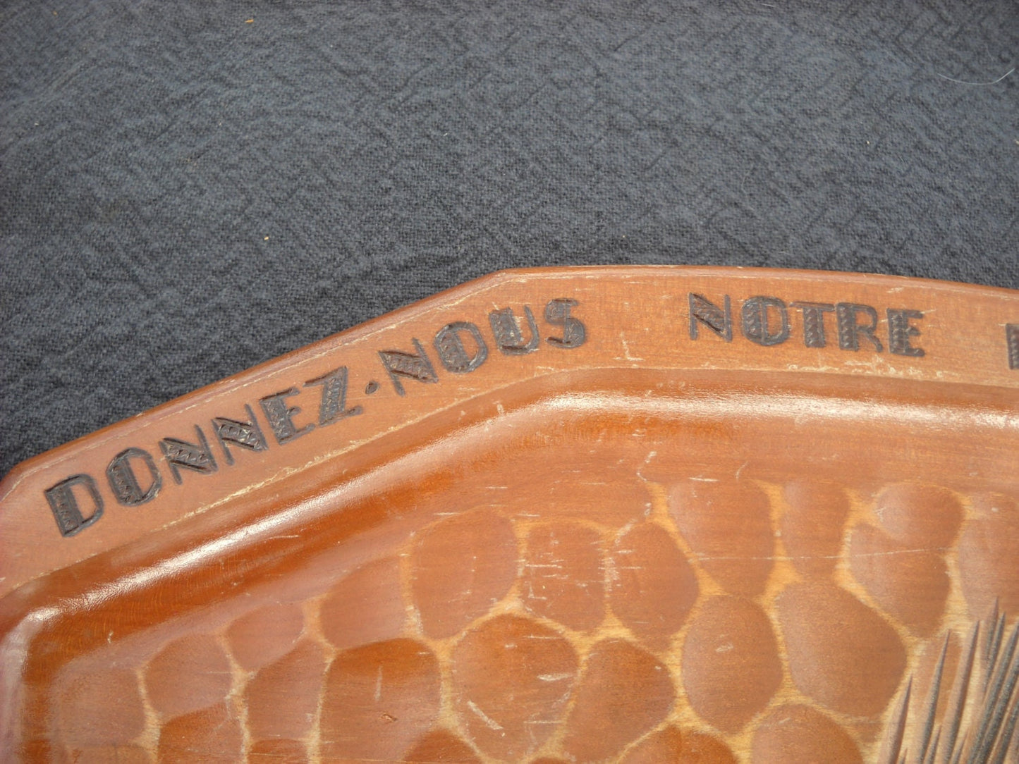 Lourdes Solid Wood Vintage French Bread Serving Board with Traditional Motto ' Give Us Our Daily Bread' 'Donnez Nous Notre Pain Quotidien'