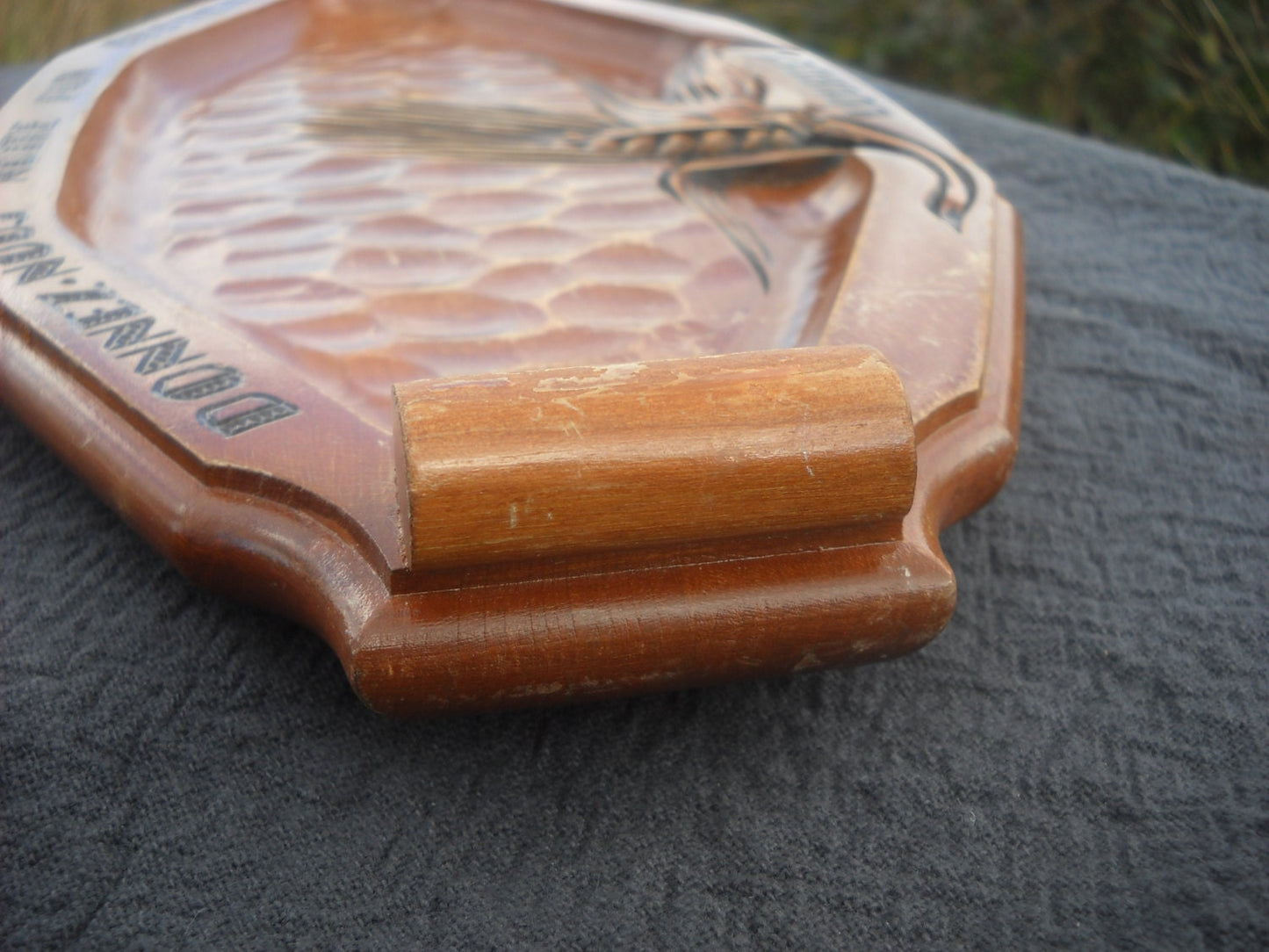 Lourdes Solid Wood Vintage French Bread Serving Board with Traditional Motto ' Give Us Our Daily Bread' 'Donnez Nous Notre Pain Quotidien'
